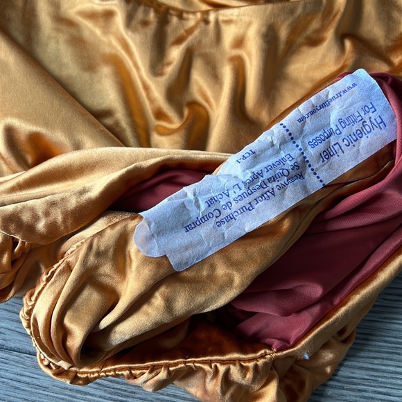 ISA BOULDER Sculpture Asymmetric Satin Swimsuit in Copper sz M 340$ - Picture 9 of 10